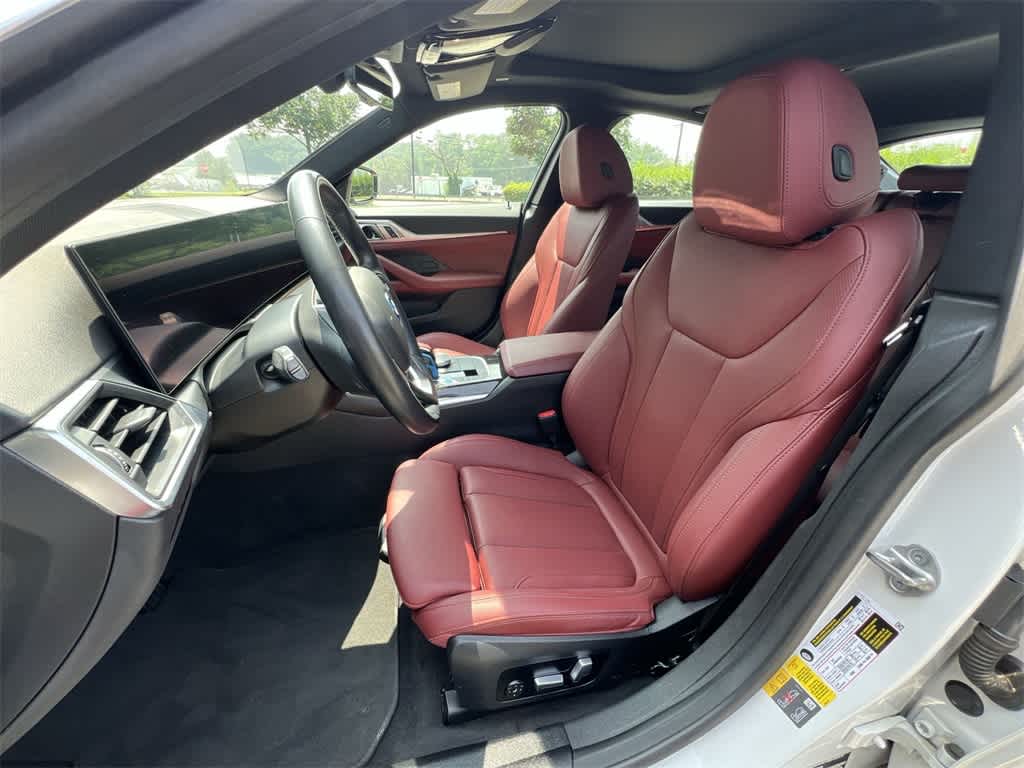 Thumbnail: 2023 BMW i4 - 19