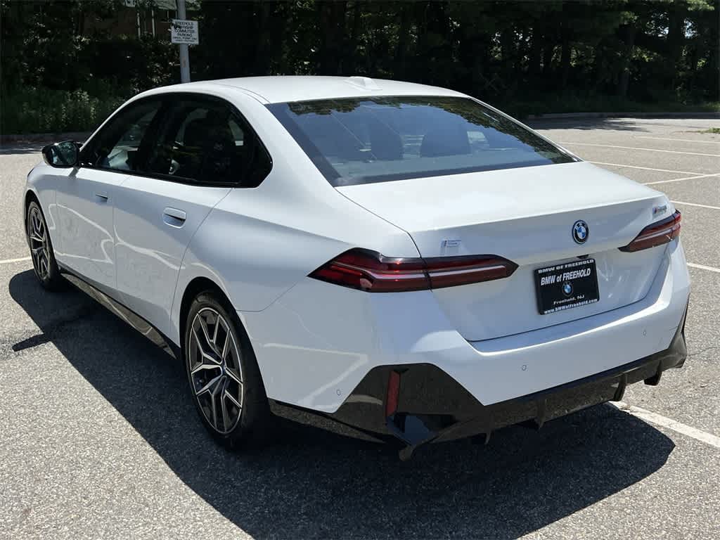 Thumbnail: 2024 BMW i5 - 12