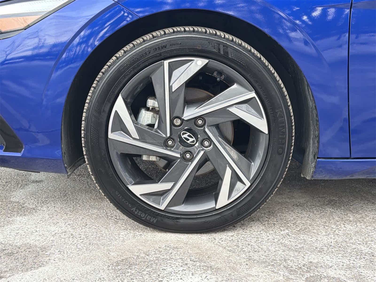 Thumbnail: 2024 Hyundai Elantra - 16