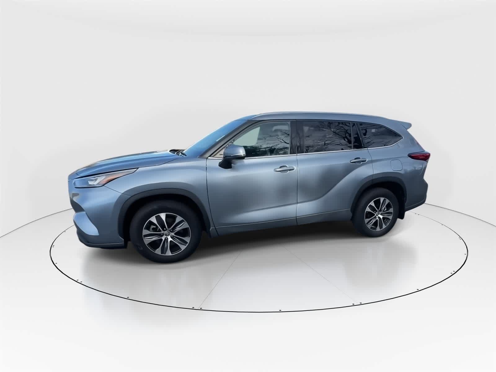 Thumbnail: 2020 Toyota Highlander - 6