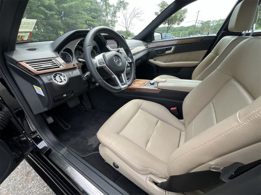 Thumbnail: 2013 Mercedes-Benz E-Class - 10