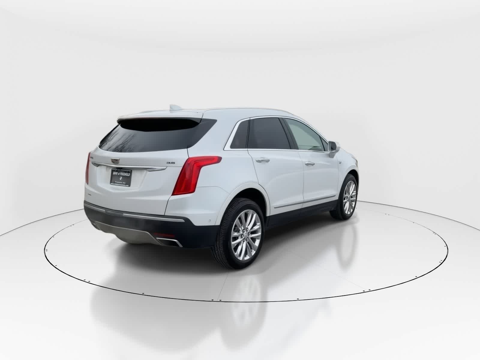 Thumbnail: 2019 Cadillac XT5 - 9