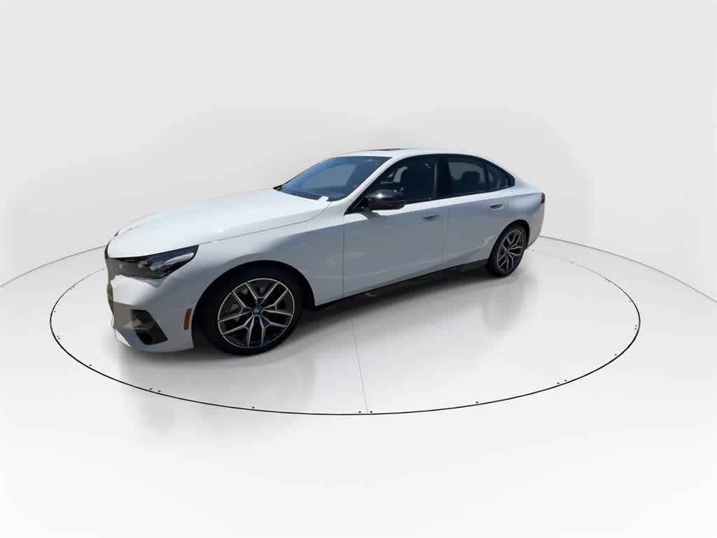 Thumbnail: 2024 BMW i5 - 4