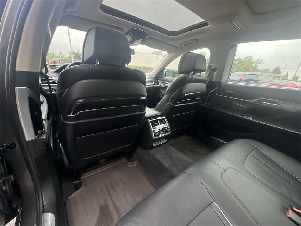 Thumbnail: 2017 BMW 7 Series - 20