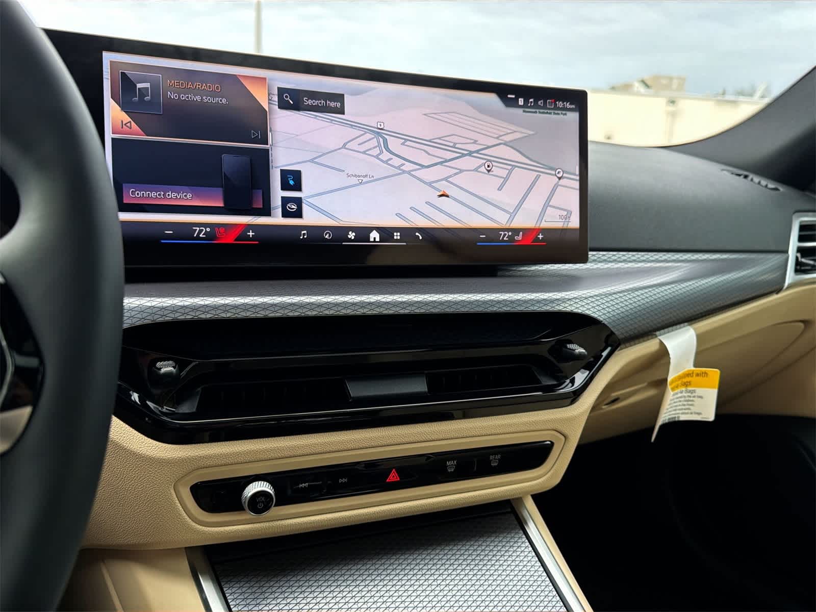 Thumbnail: 2025 BMW i4 - 24