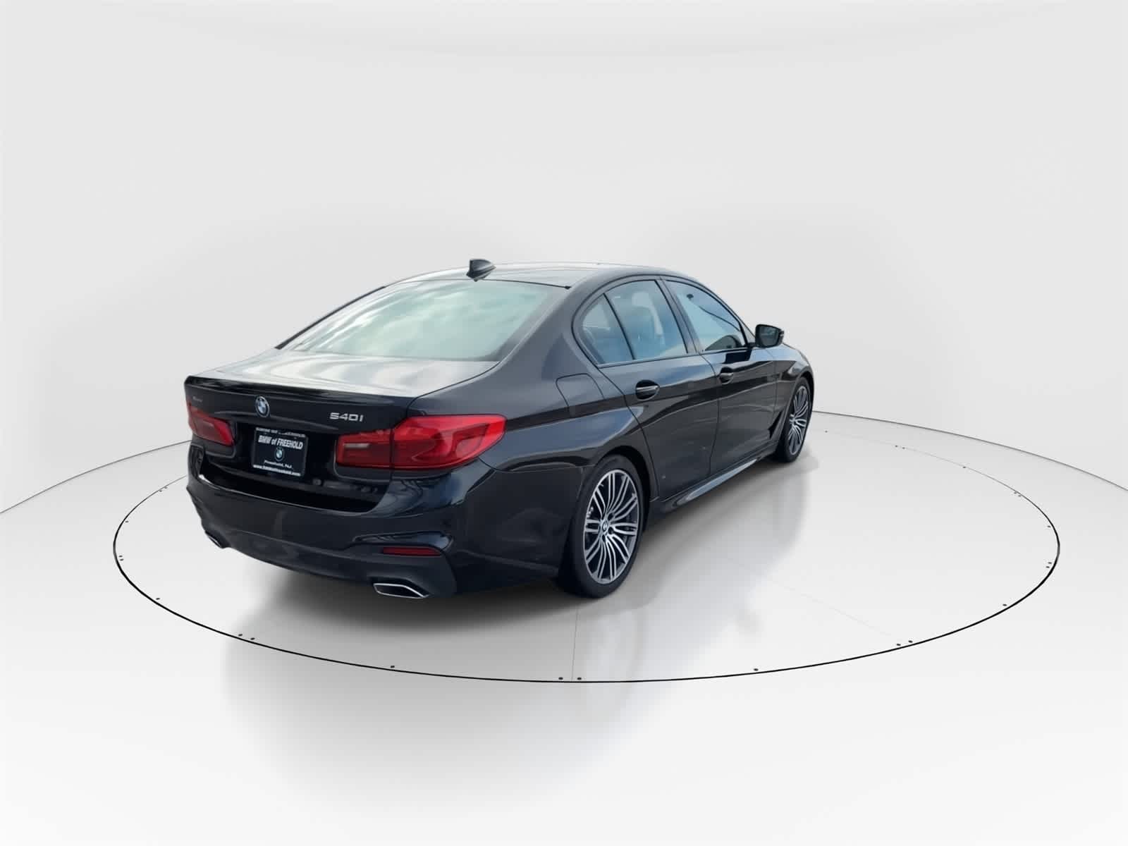 Thumbnail: 2019 BMW 5 Series - 9