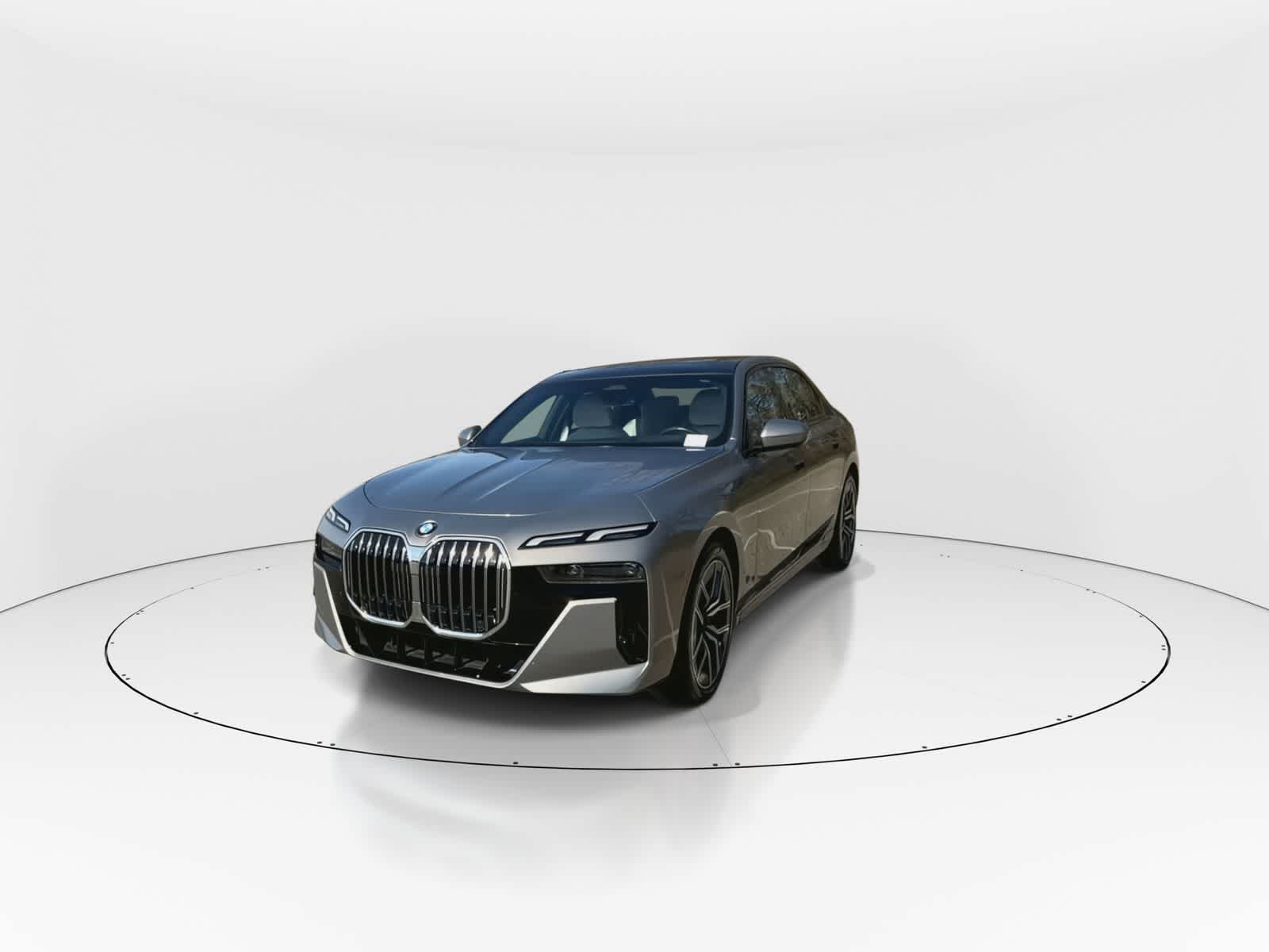 Thumbnail: 2023 BMW 7 Series - 3