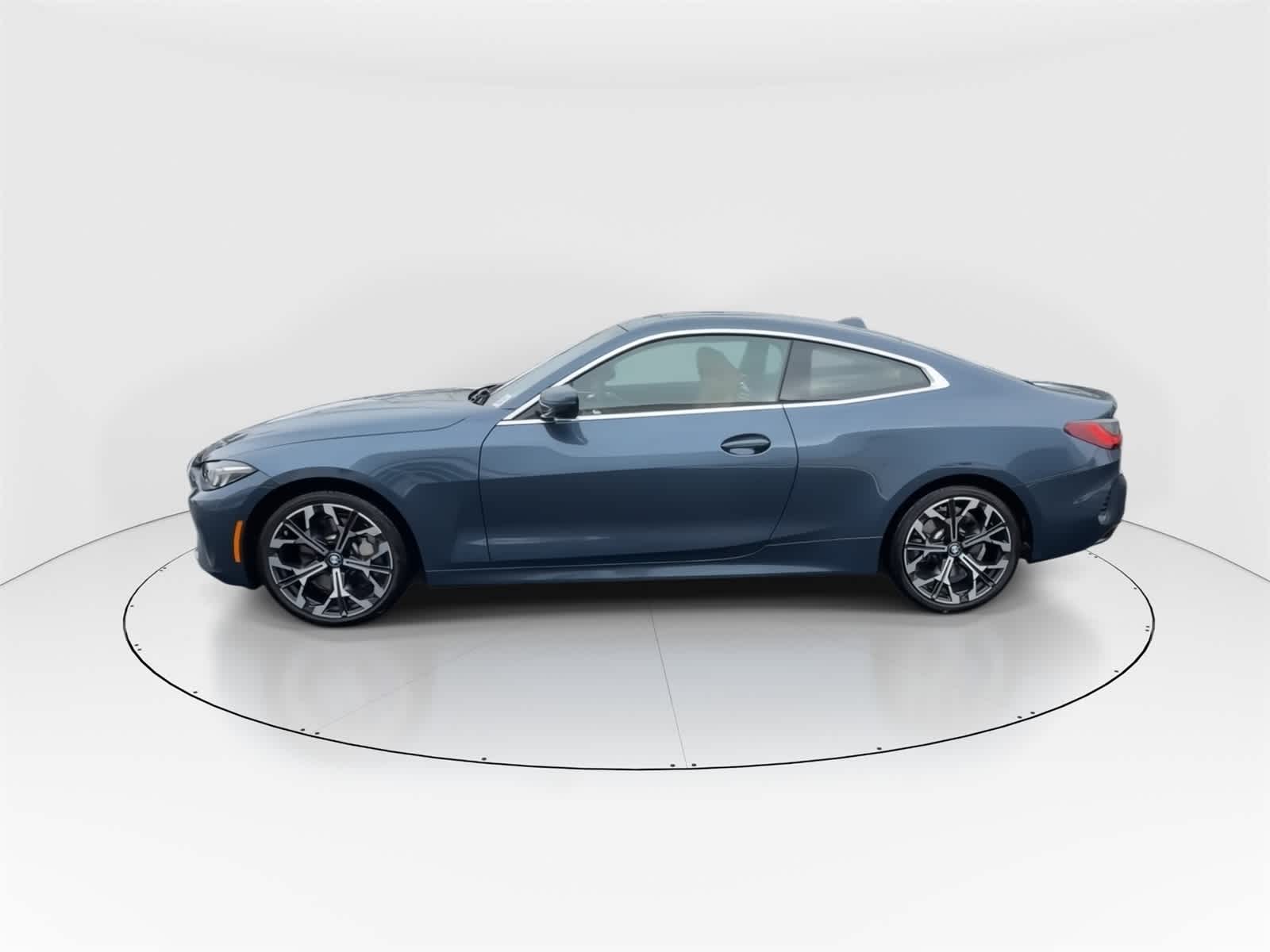 Thumbnail: 2026 BMW 4 Series - 6