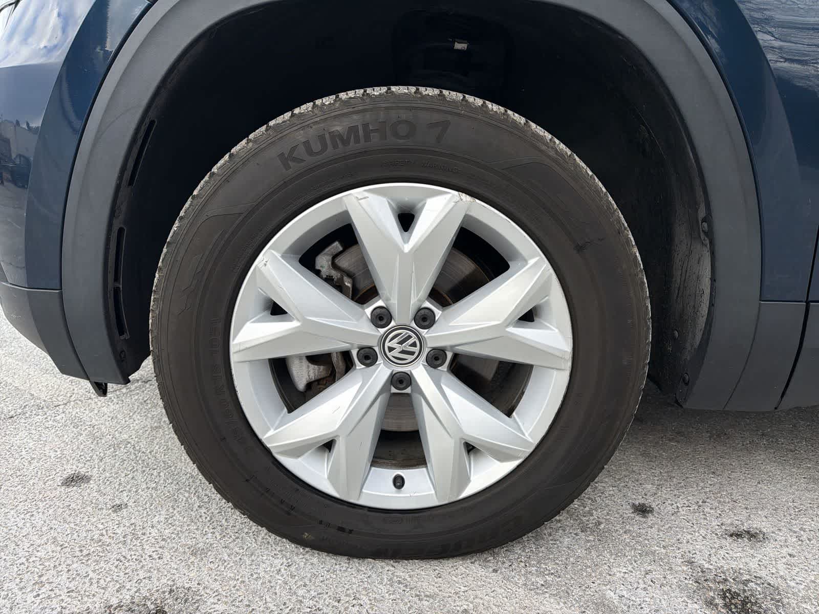 Thumbnail: 2019 Volkswagen Atlas - 16