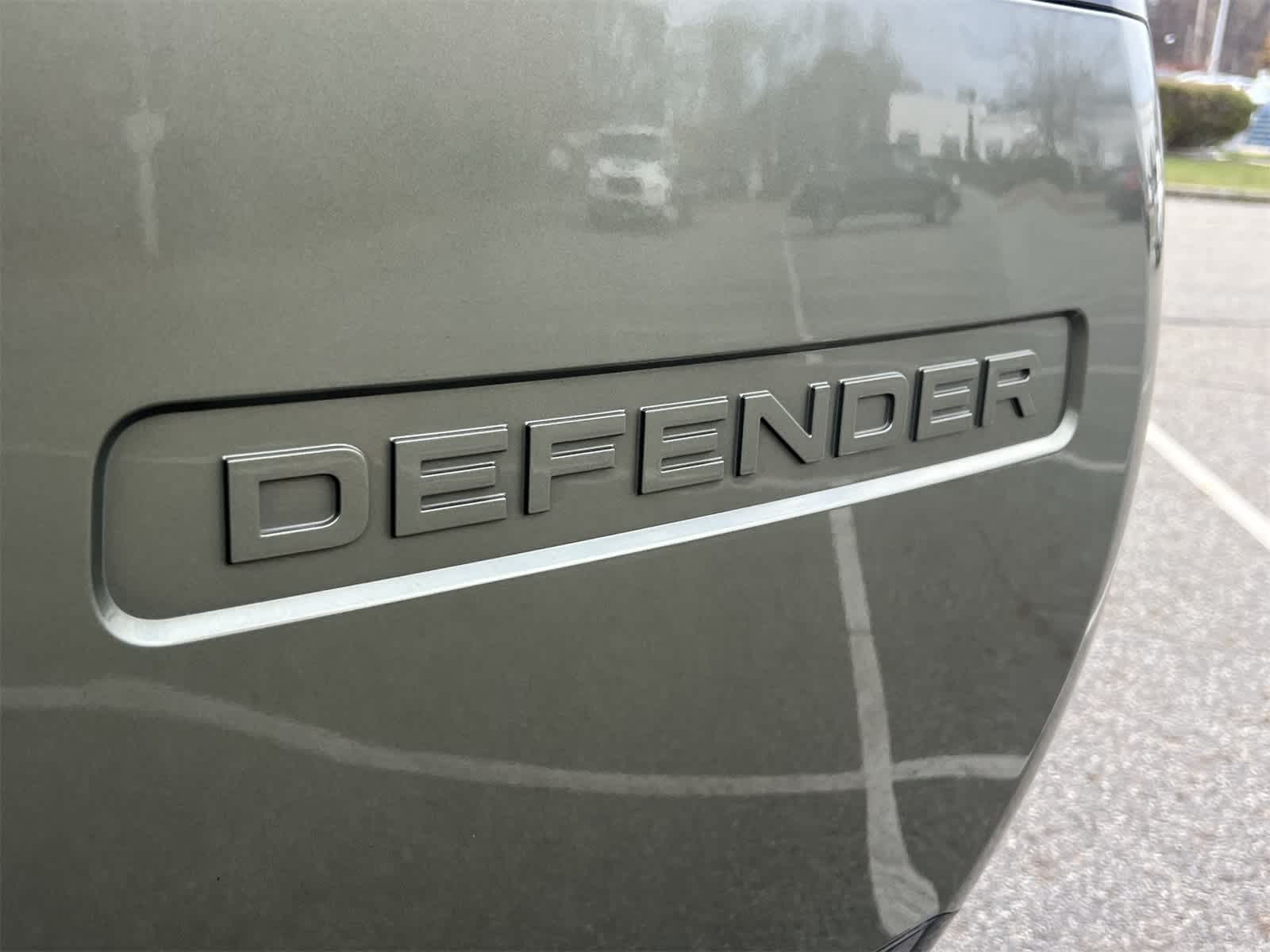 Thumbnail: 2024 Land Rover Defender - 15