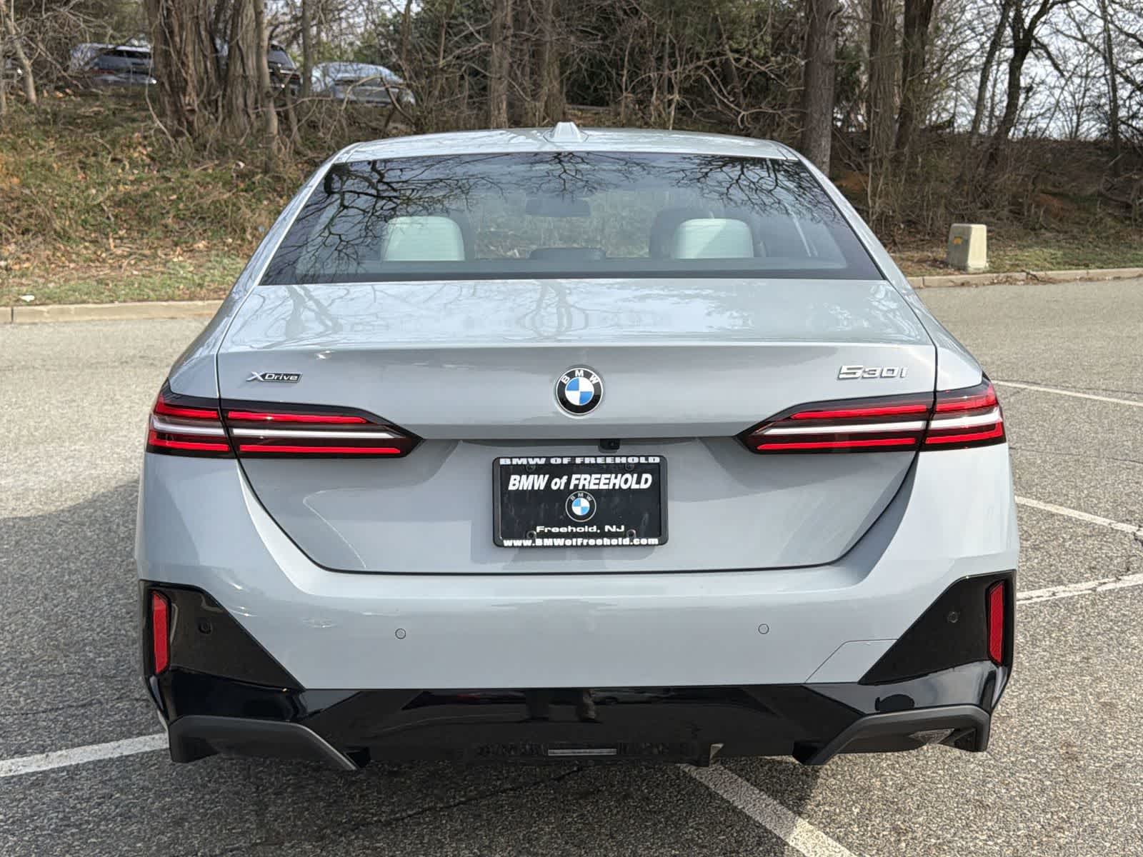 Thumbnail: 2026 BMW 5 Series - 13