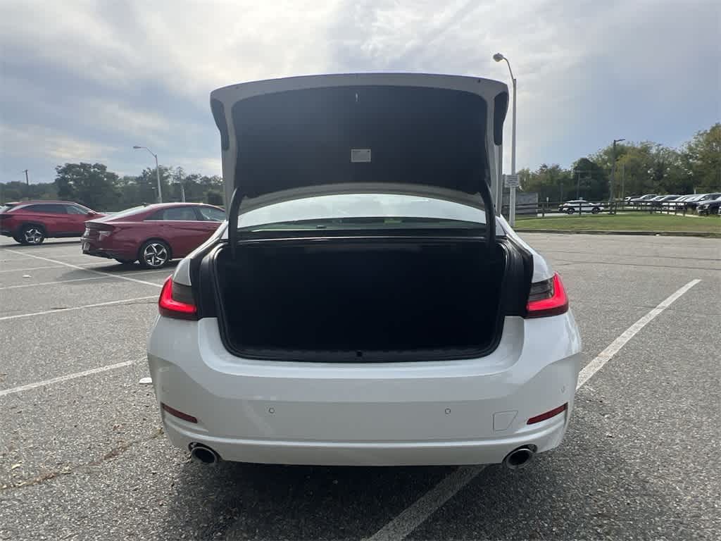 Thumbnail: 2023 BMW 3 Series - 27