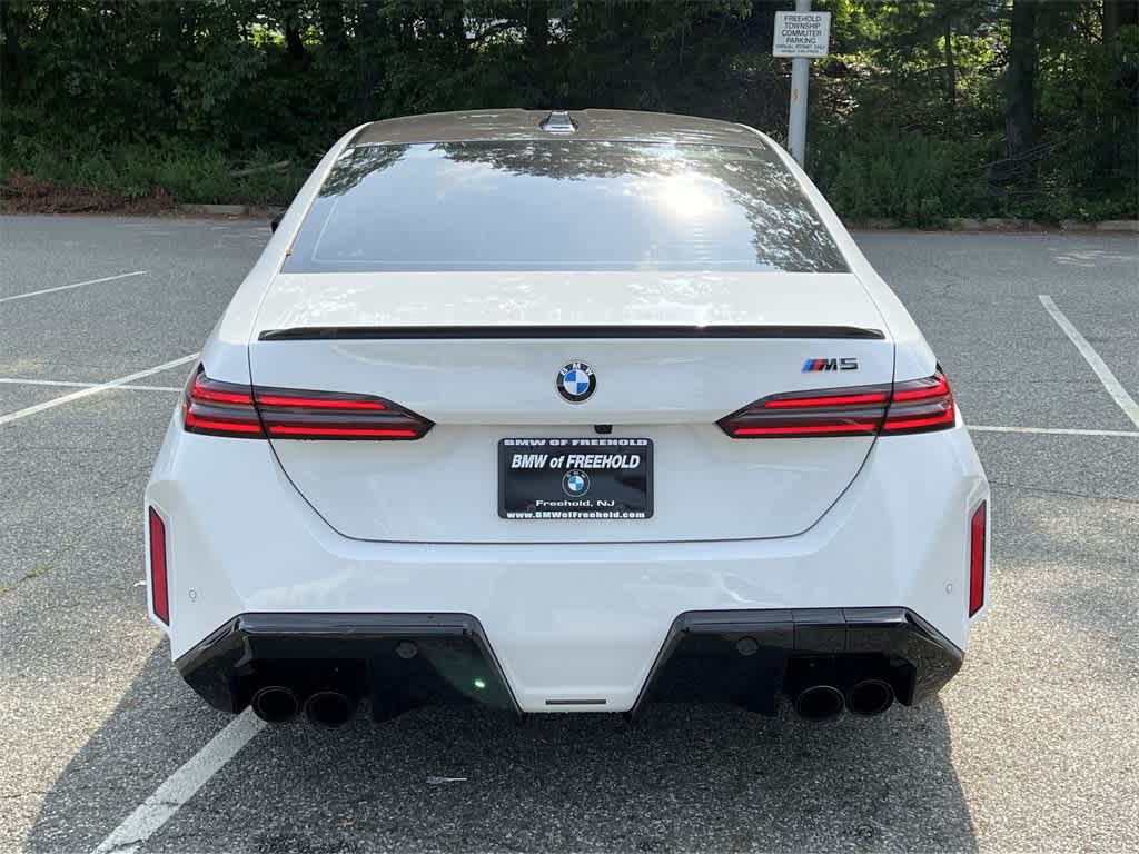 Thumbnail: 2025 BMW M5 - 13