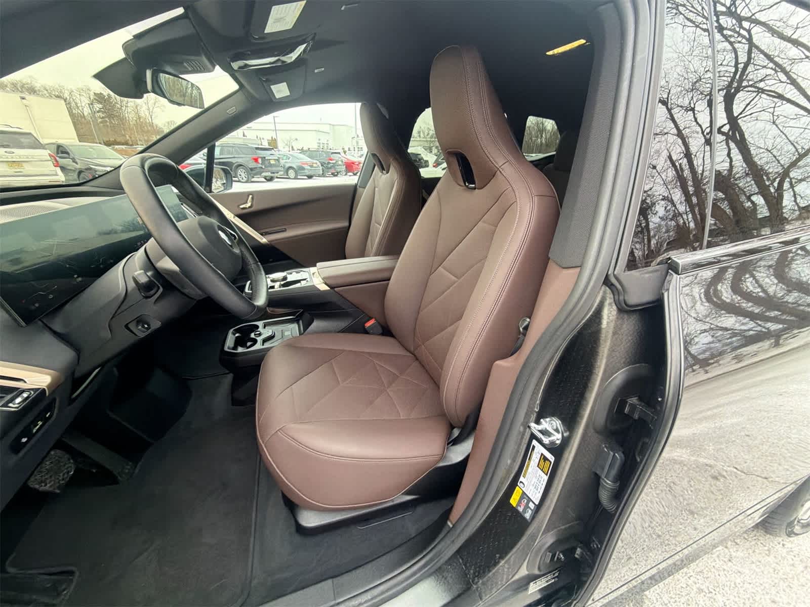 Thumbnail: 2026 BMW iX - 18