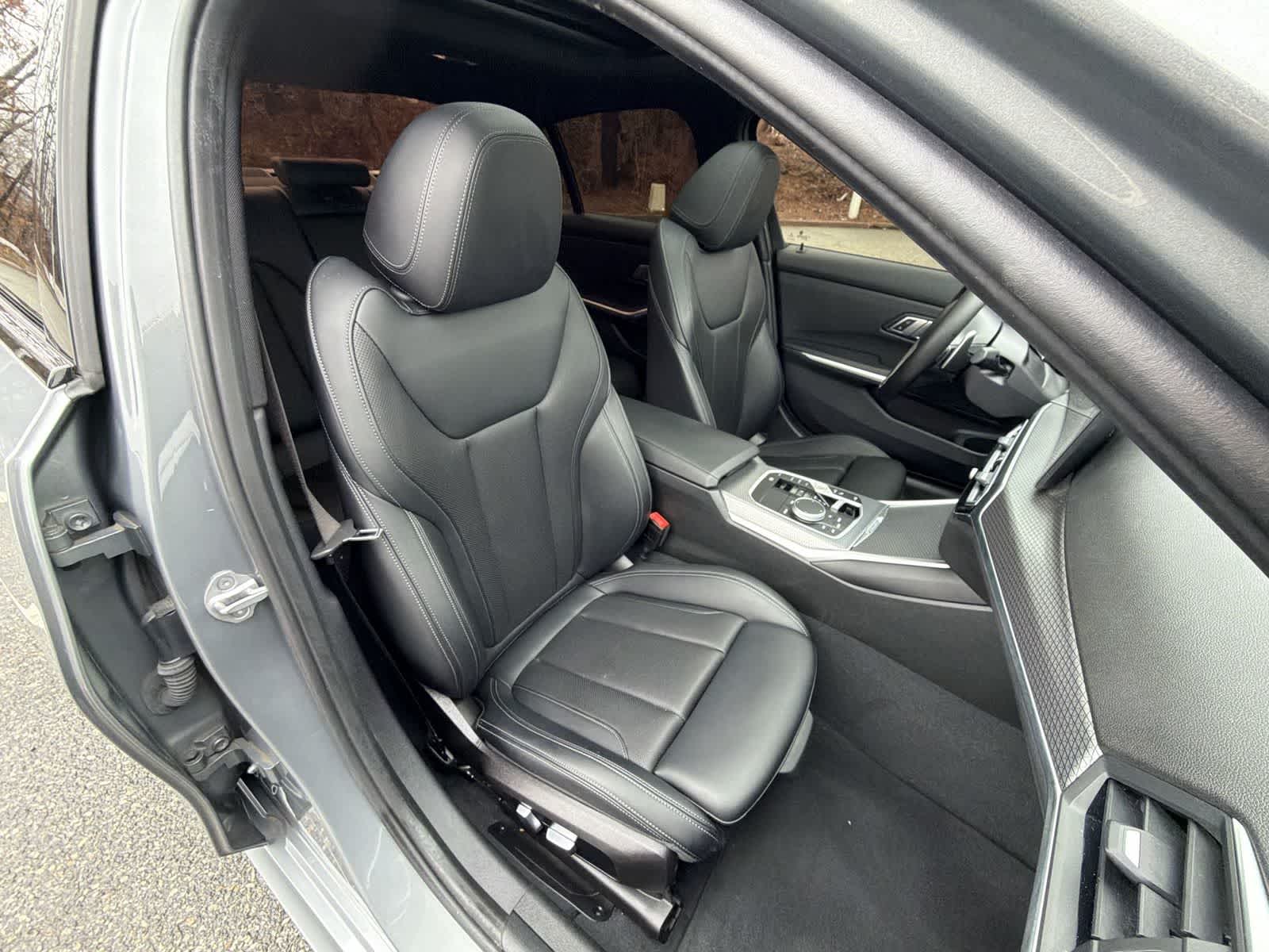 Thumbnail: 2023 BMW 3 Series - 22