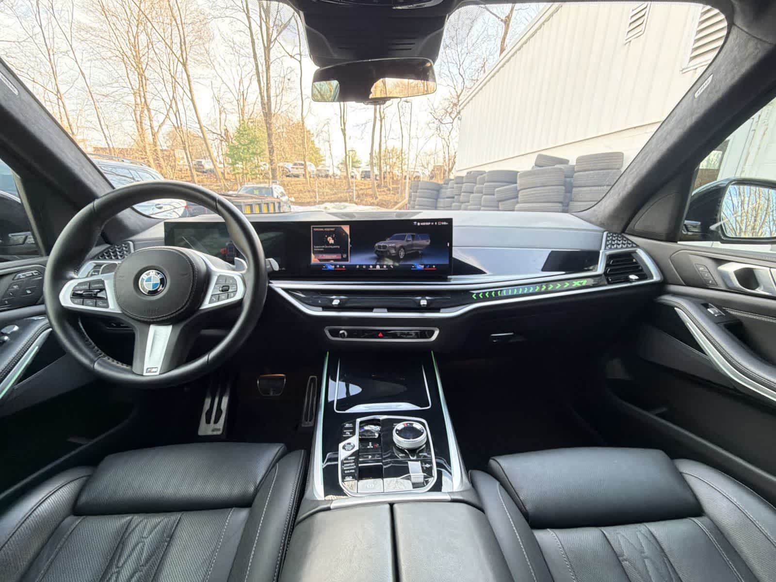 Thumbnail: 2024 BMW X7 - 18
