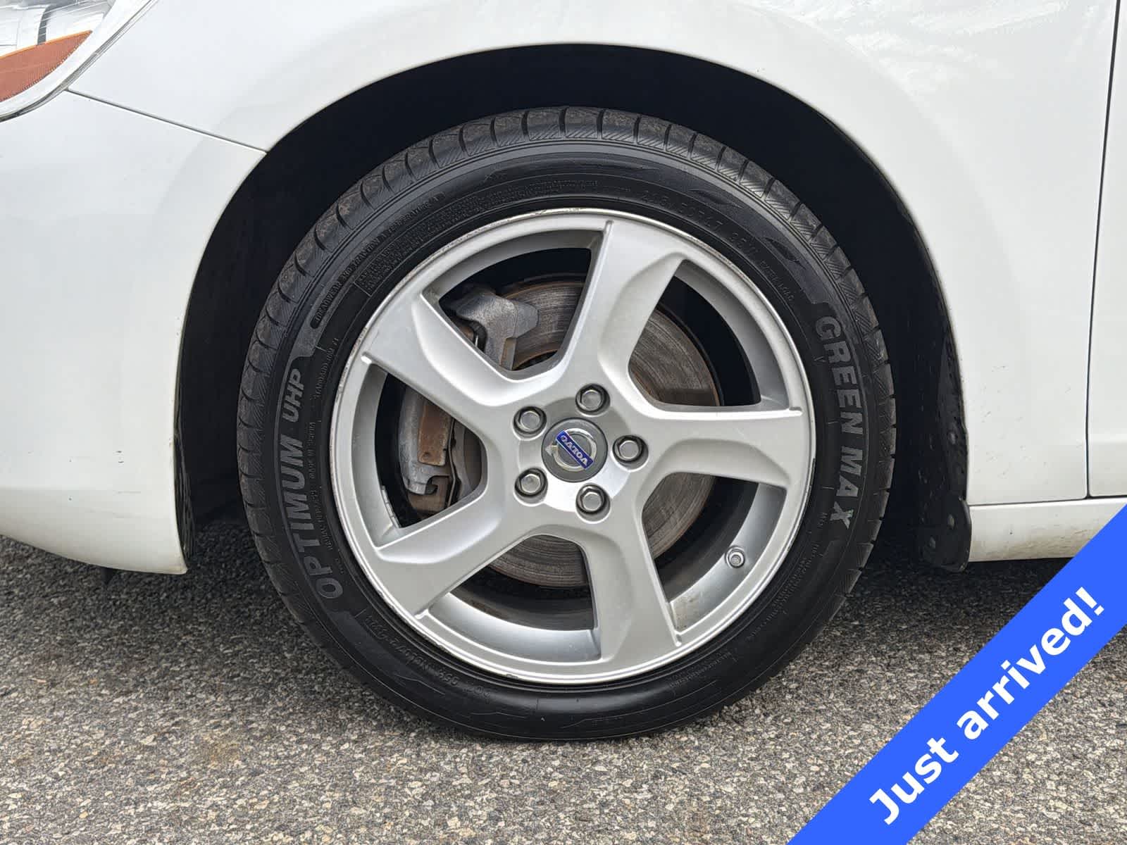 Thumbnail: 2013 Volvo S60 - 16