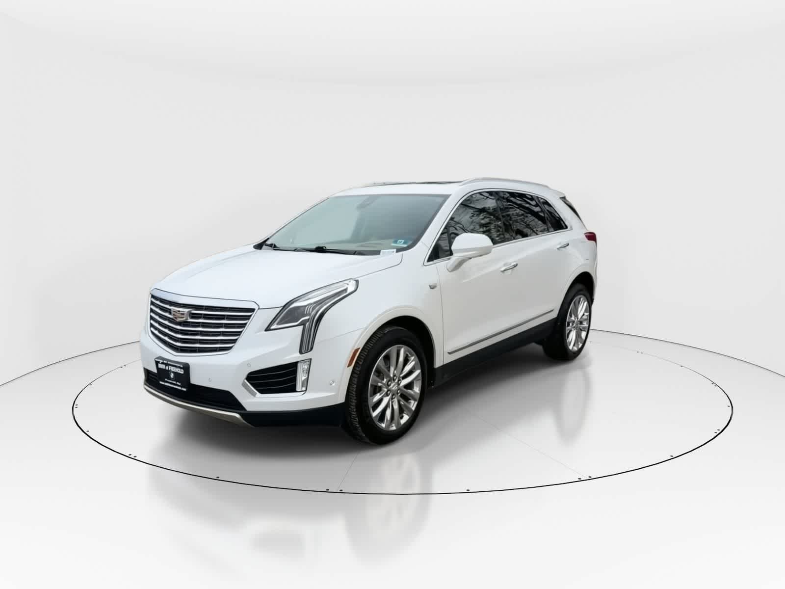 Thumbnail: 2019 Cadillac XT5 - 5