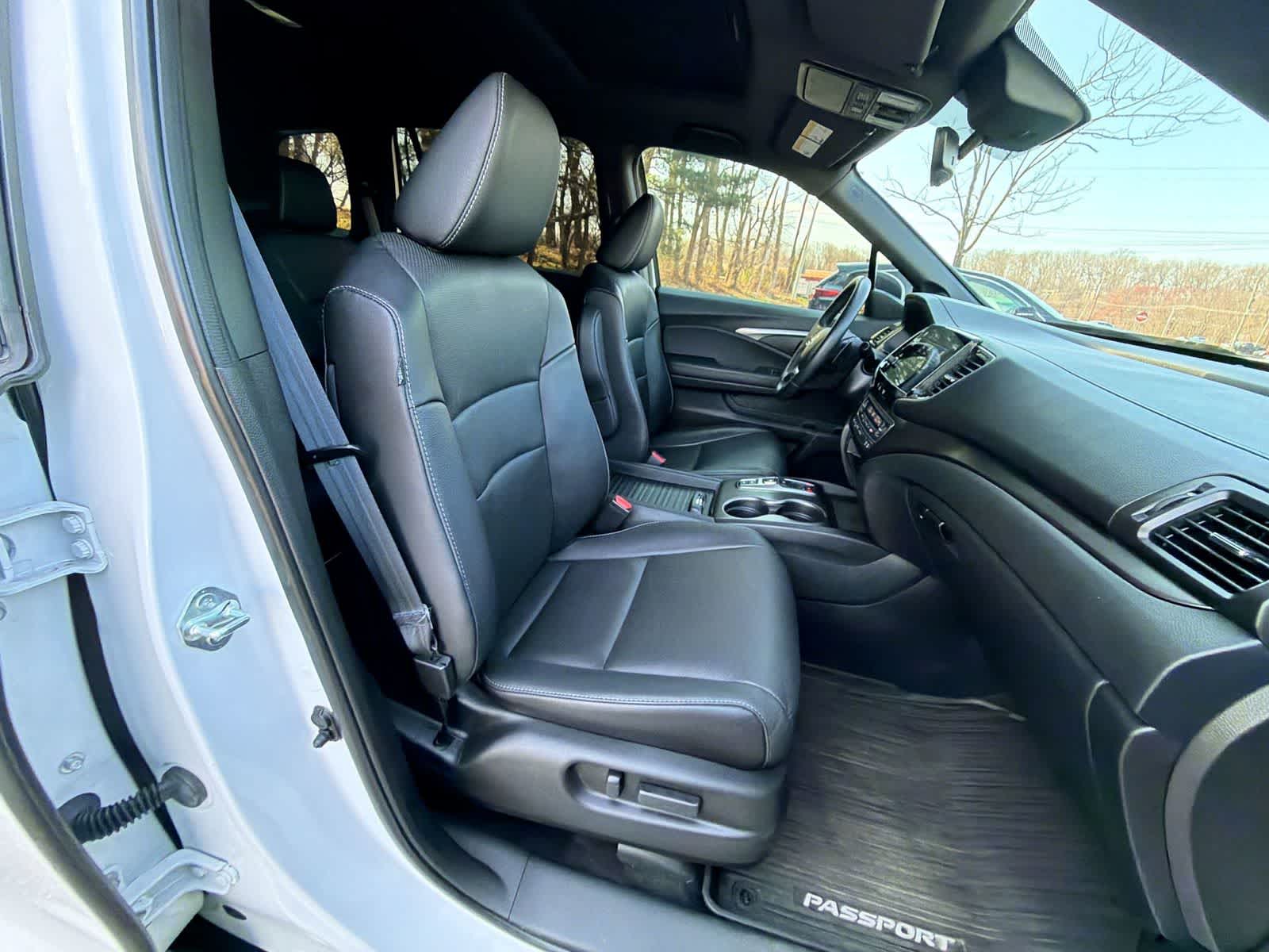 Thumbnail: 2022 Honda Passport - 22