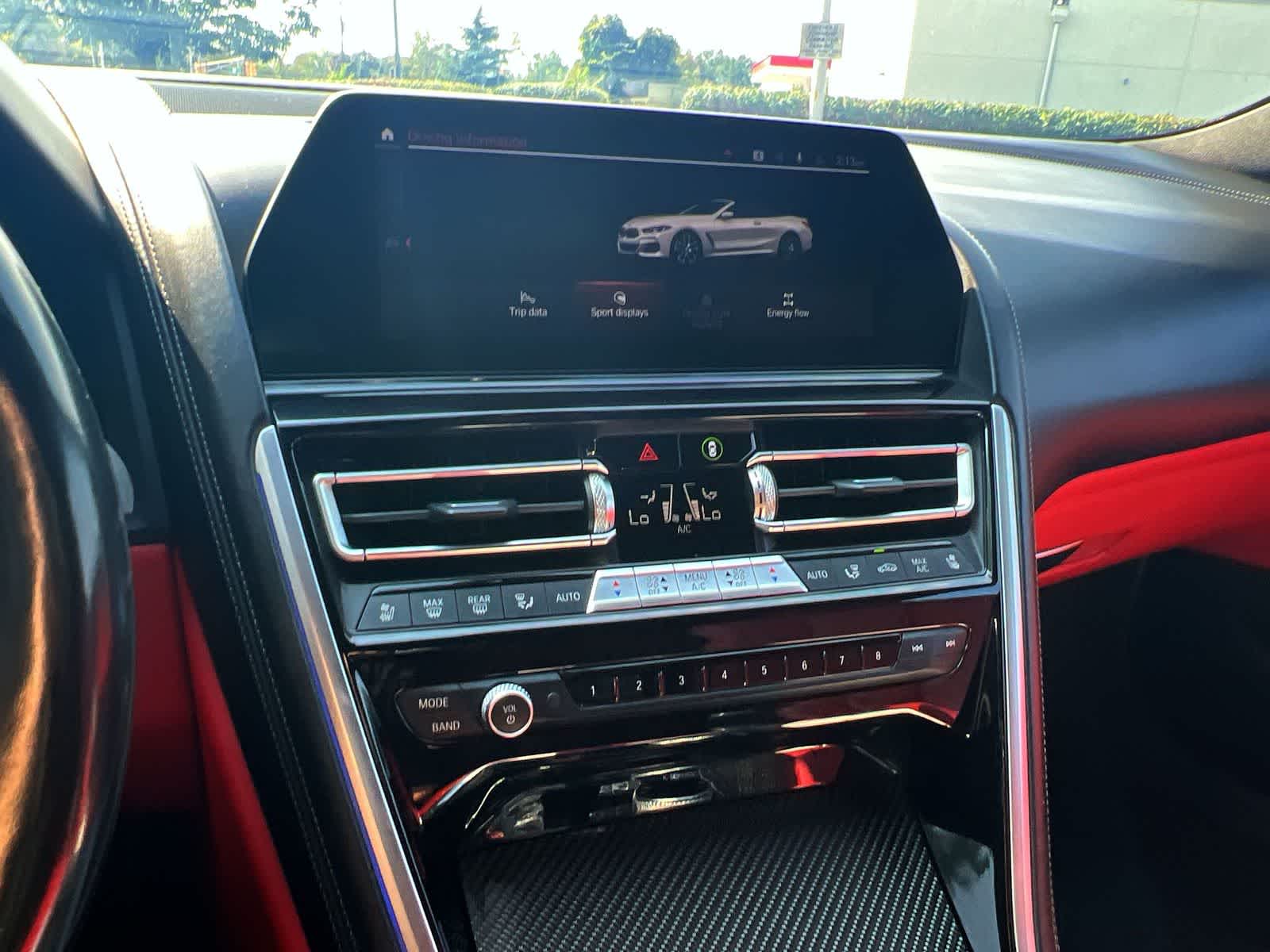 Thumbnail: 2022 BMW 8 Series - 24