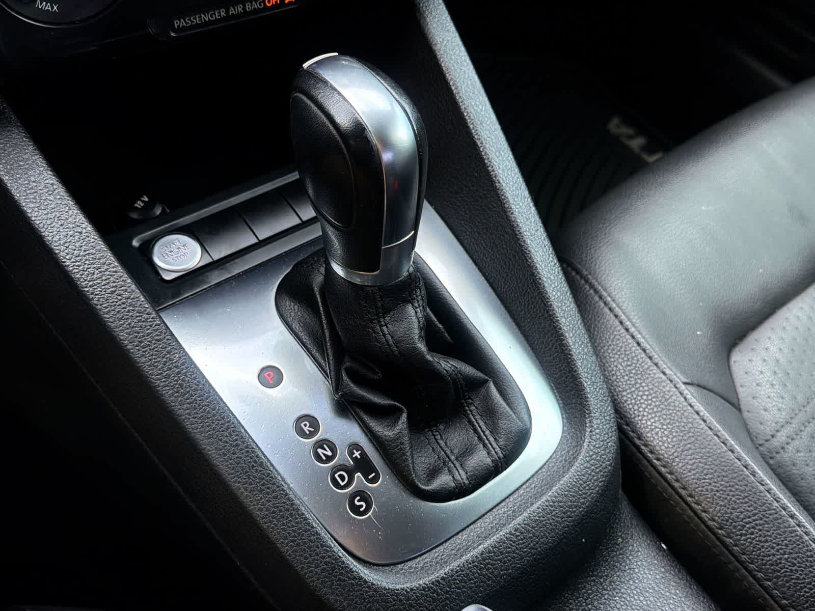 Thumbnail: 2013 Volkswagen Jetta - 25