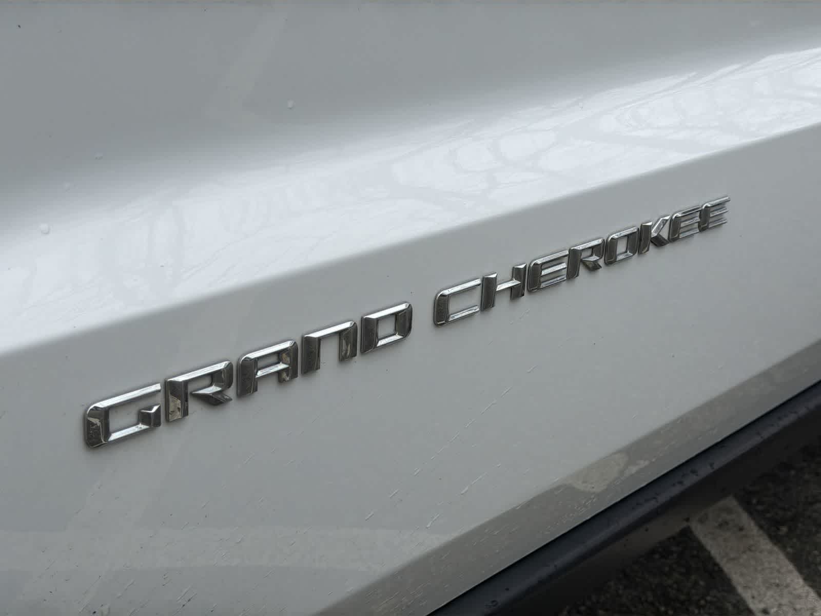 Thumbnail: 2014 Jeep Grand Cherokee - 15