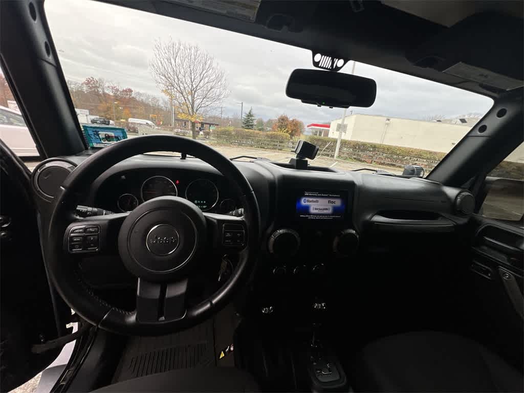 Thumbnail: 2016 Jeep Wrangler - 18