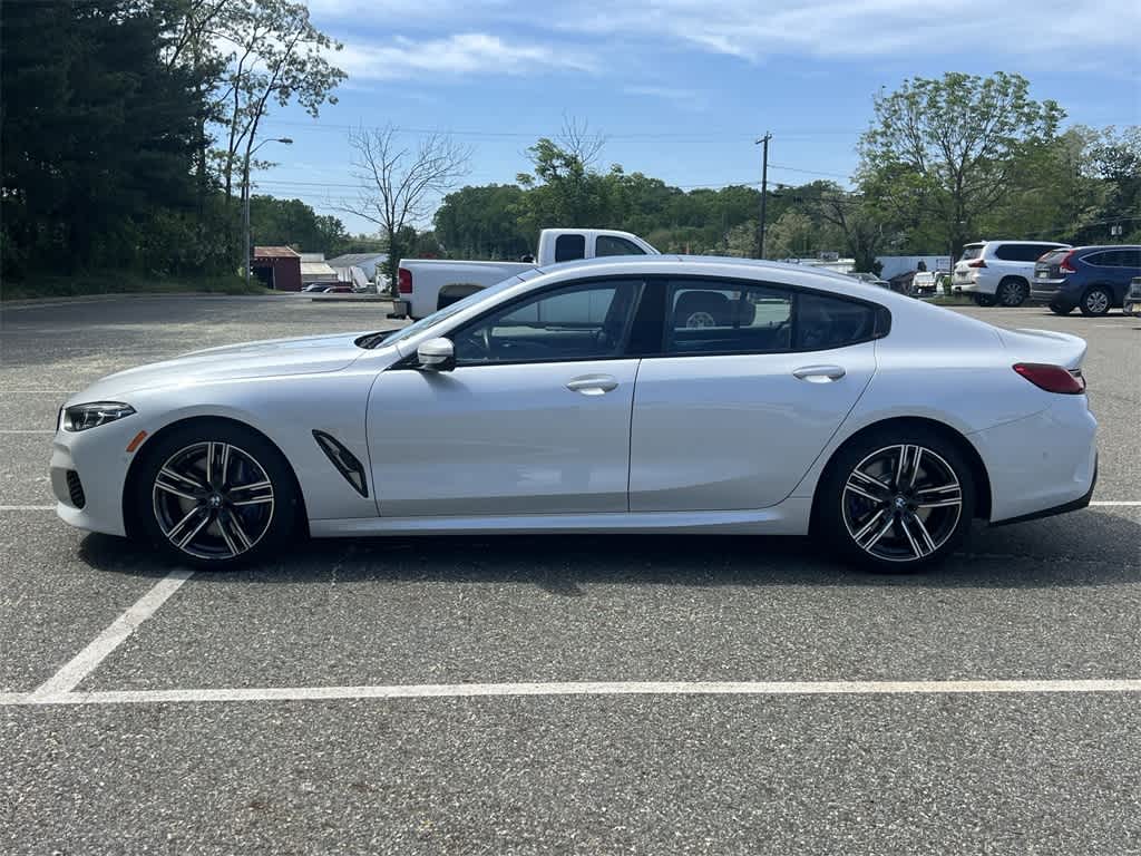 Thumbnail: 2022 BMW 8 Series - 11