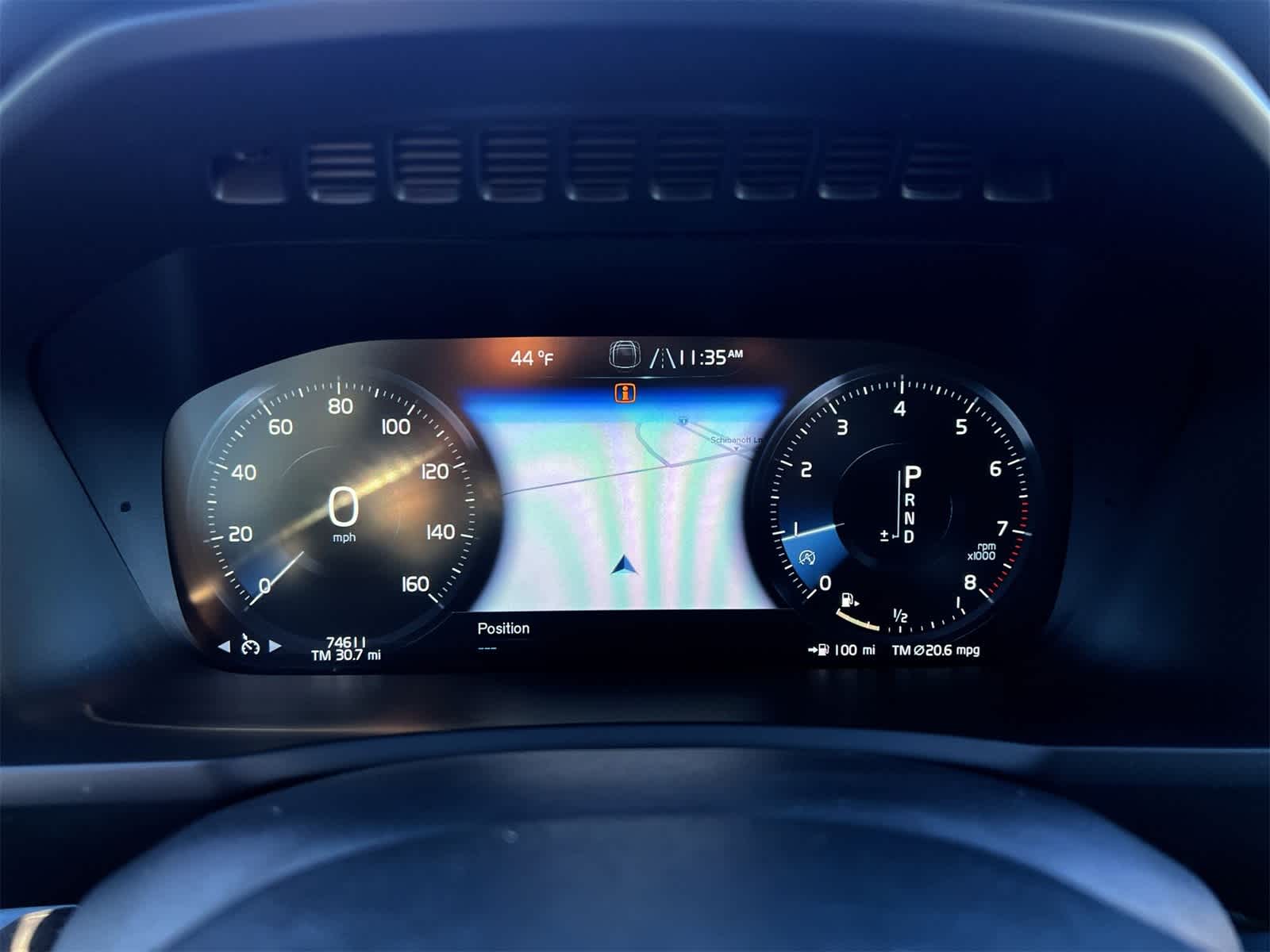 Thumbnail: 2016 Volvo XC90 - 26