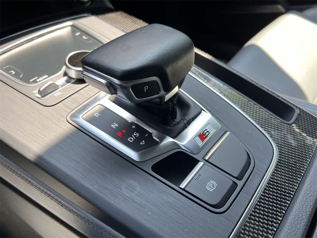 Thumbnail: 2020 Audi SQ5 - 25