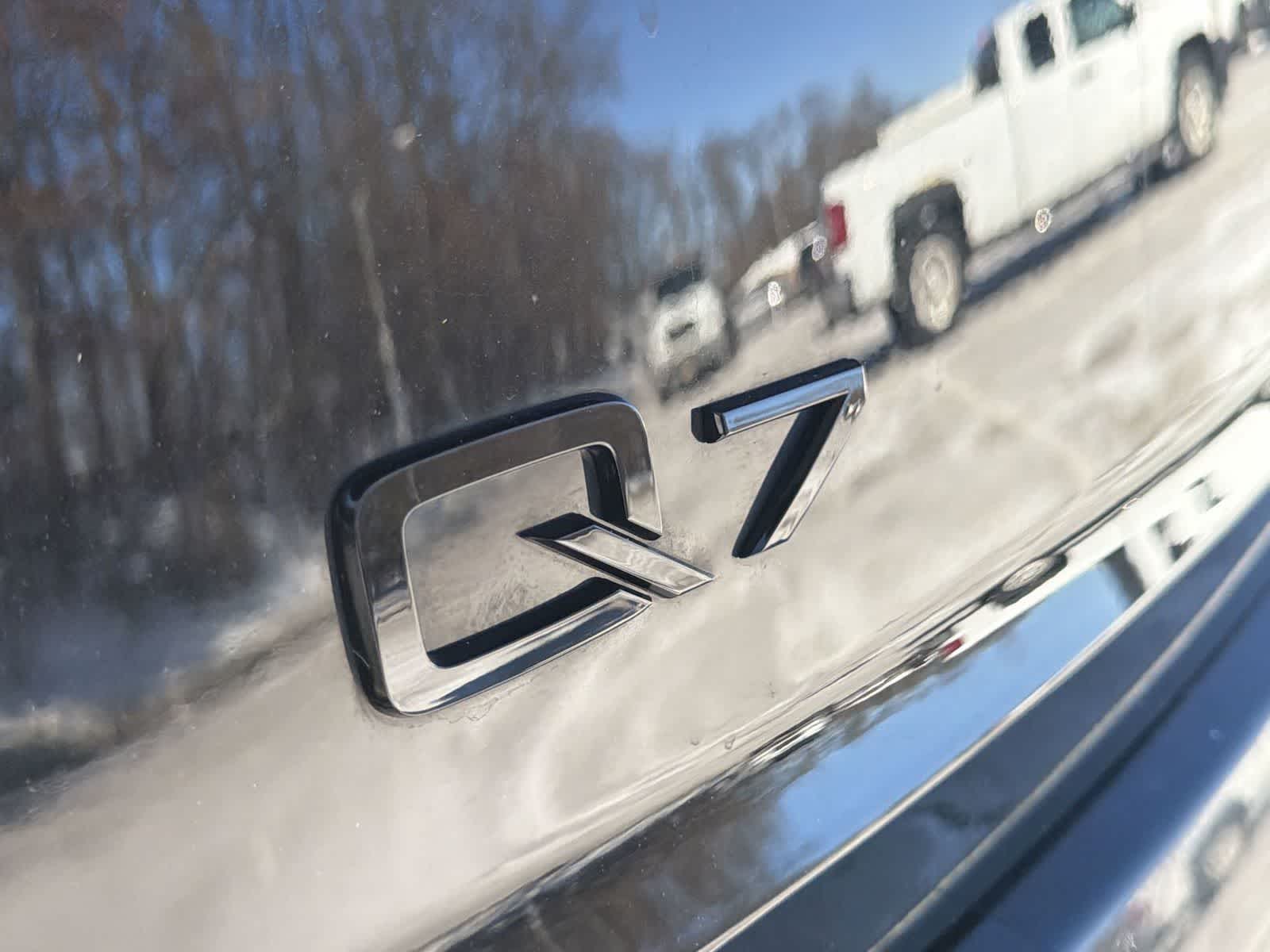 Thumbnail: 2022 Audi Q7 - 15