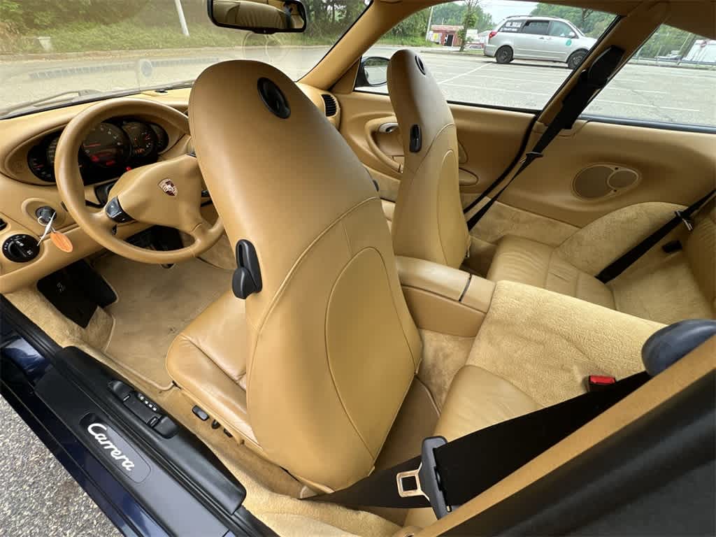 Thumbnail: 2003 Porsche 911 - 20