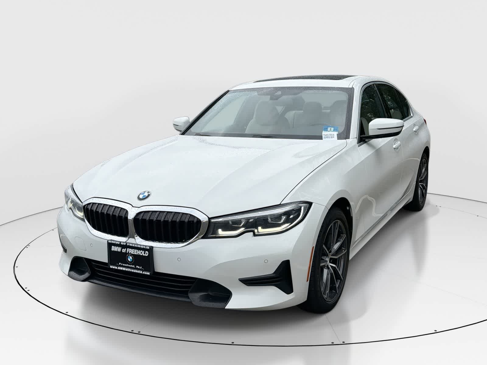 2020 BMW 3 Series 330i xDrive Sedan's photo