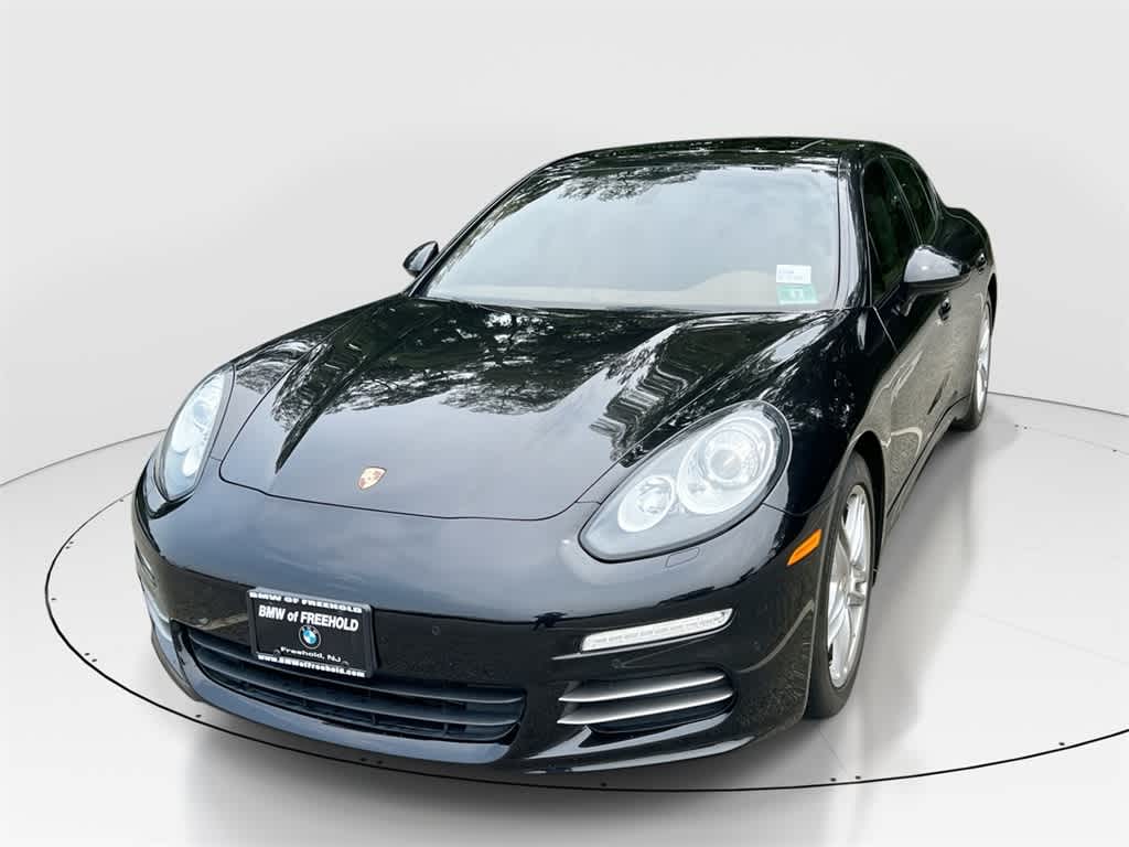 Thumbnail: 2014 Porsche Panamera - 1