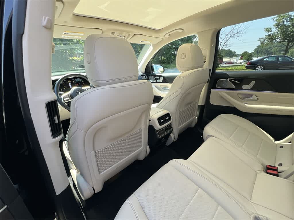 Thumbnail: 2023 Mercedes-Benz GLS - 20