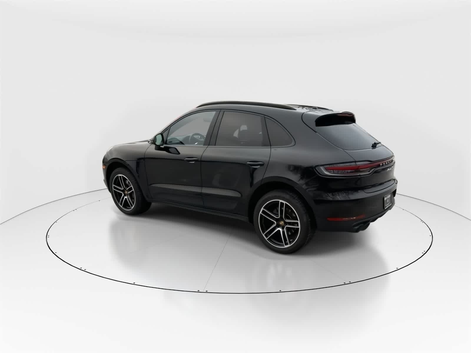 Thumbnail: 2020 Porsche Macan - 7