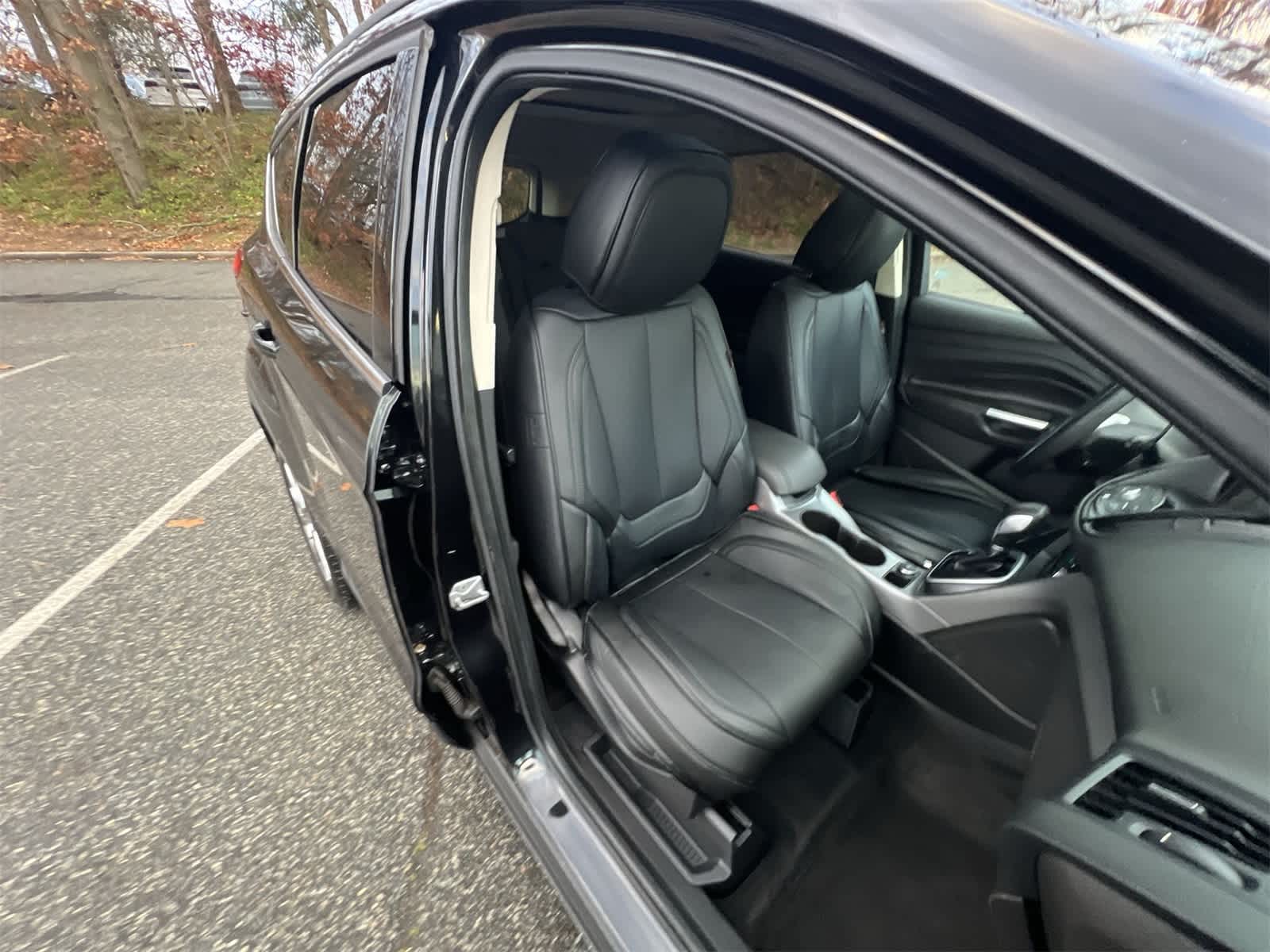 Thumbnail: 2014 Ford Escape - 22