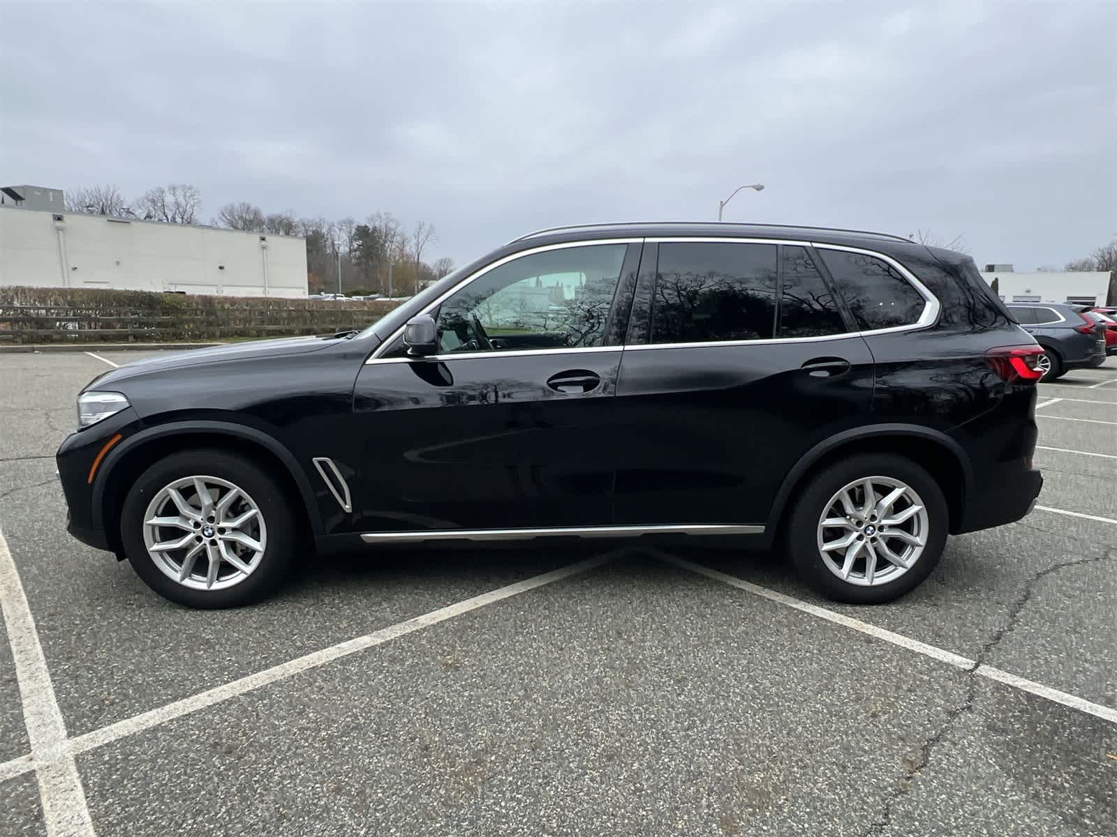 Thumbnail: 2023 BMW X5 - 11