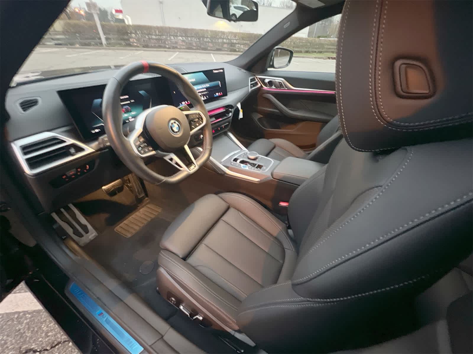 Thumbnail: 2025 BMW i4 - 10