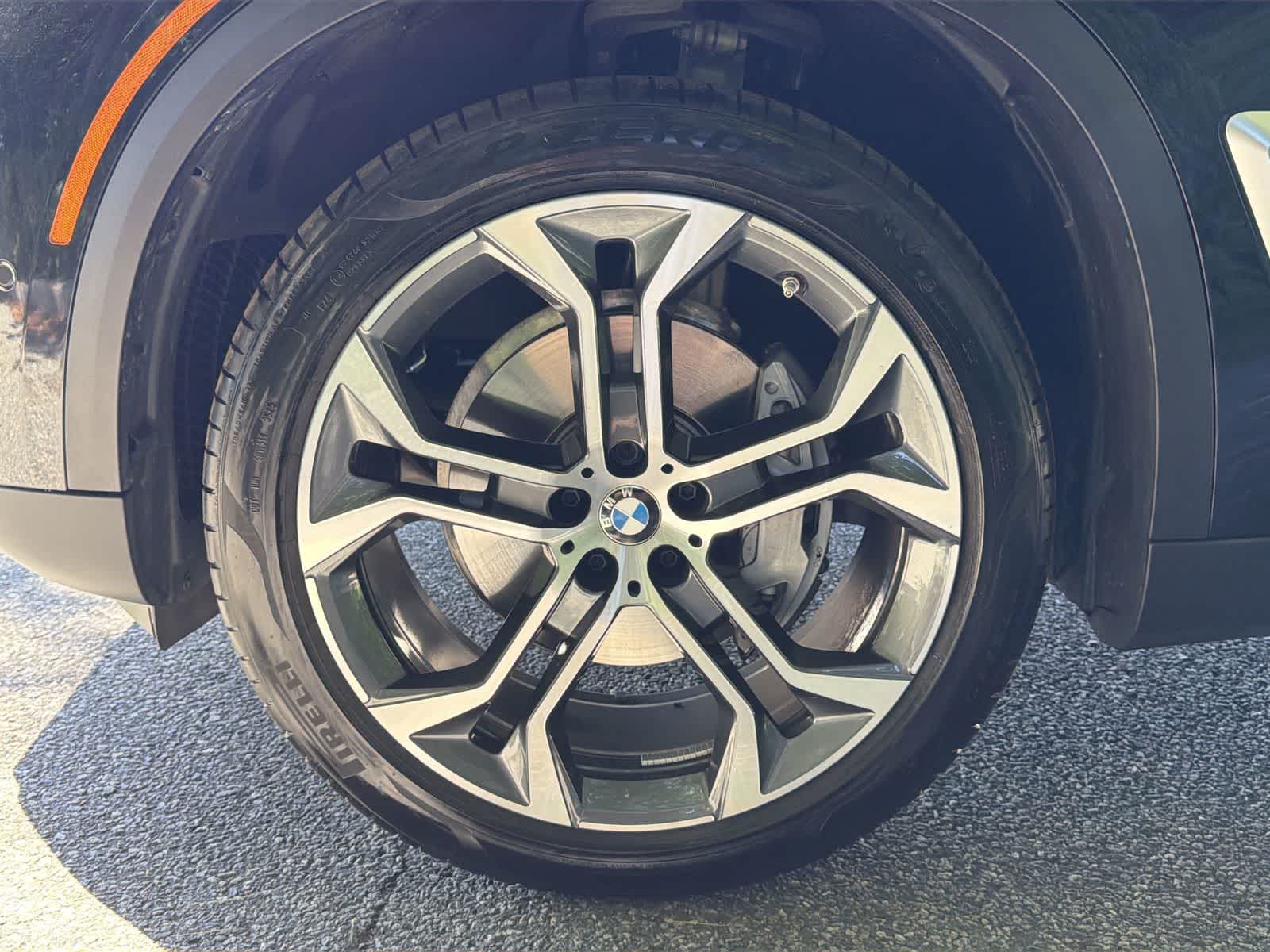 Thumbnail: 2026 BMW X5 - 15