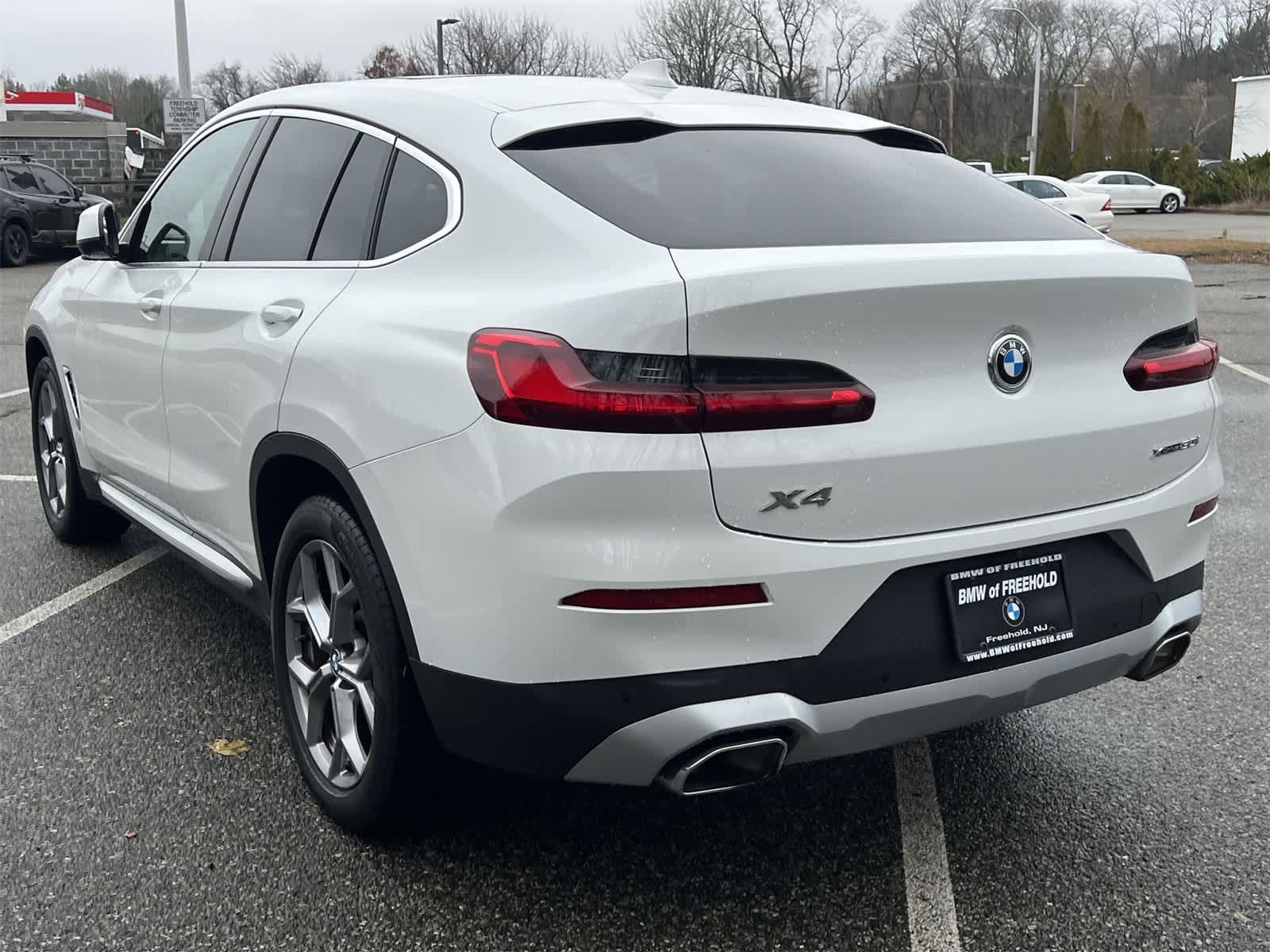 Thumbnail: 2023 BMW X4 - 12