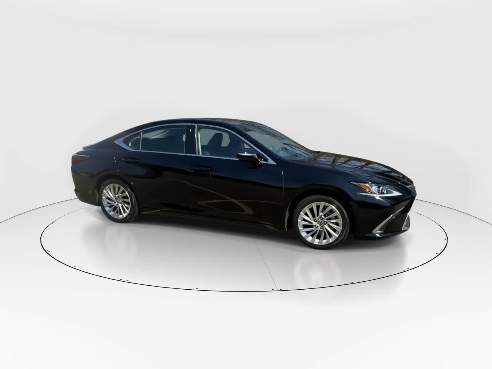 Thumbnail: 2020 Lexus ES - 9