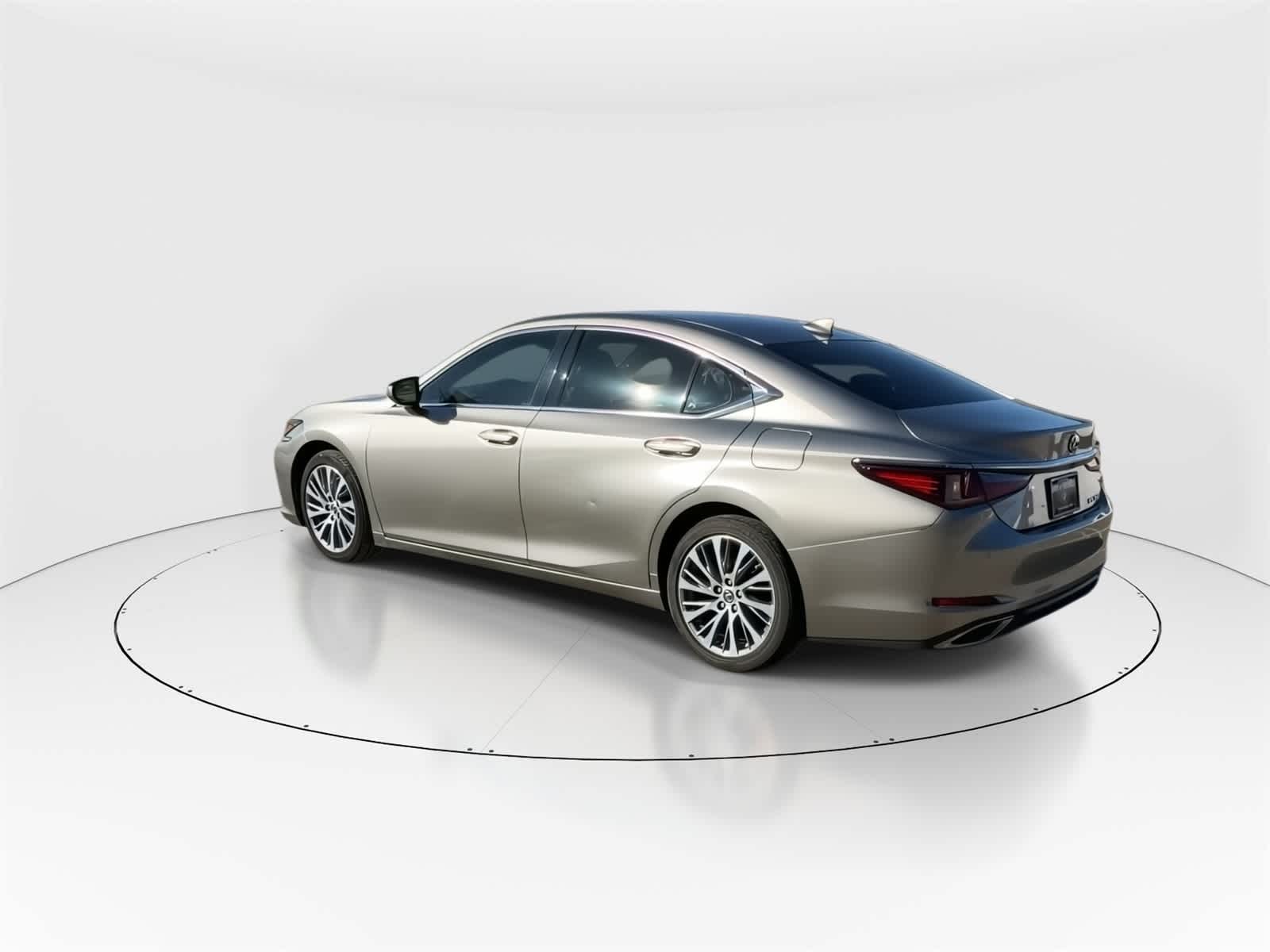 Thumbnail: 2019 Lexus ES - 7