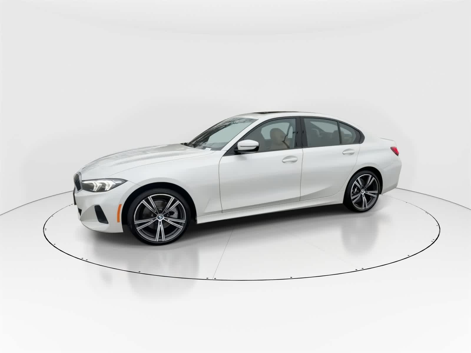 Thumbnail: 2023 BMW 3 Series - 4