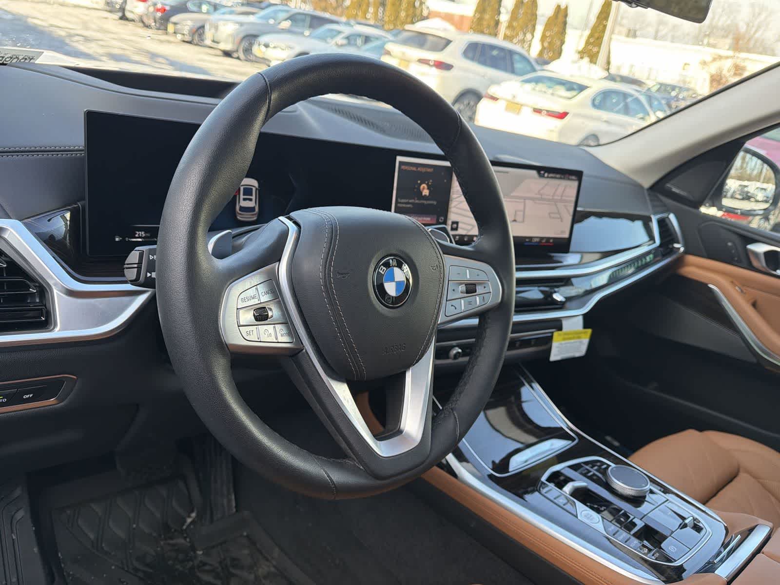 Thumbnail: 2026 BMW X7 - 23