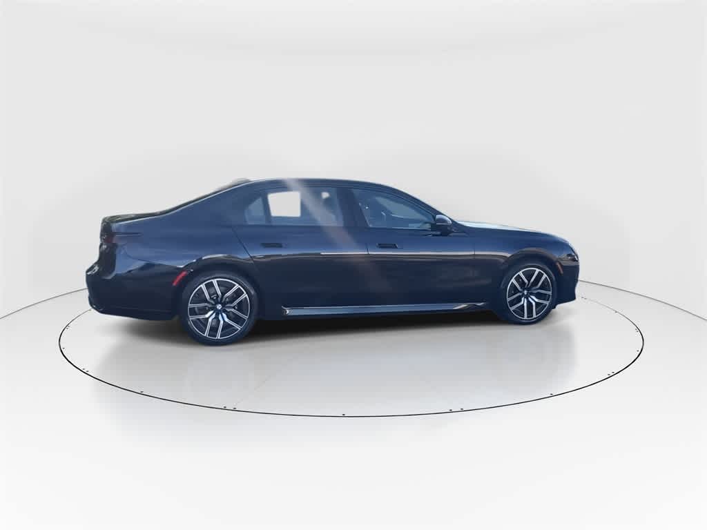 2025 Bmw i7 xDrive60 photo 2