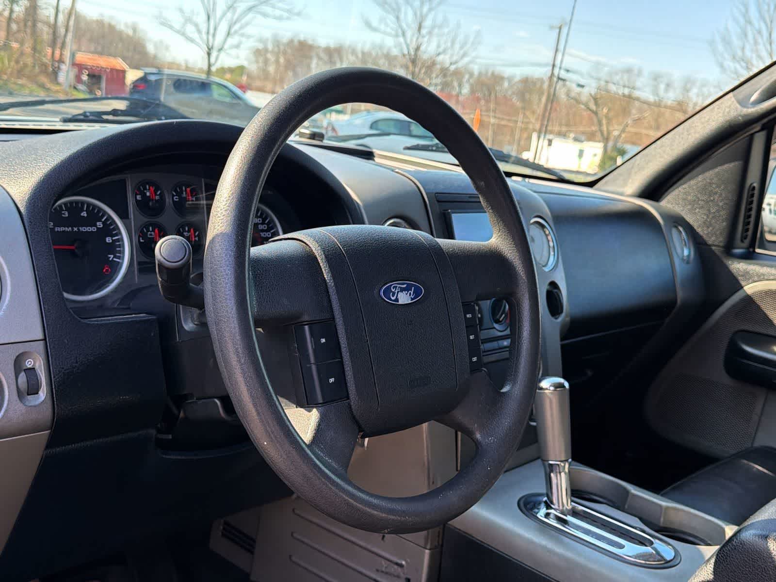 Thumbnail: 2006 Ford Econoline - 23