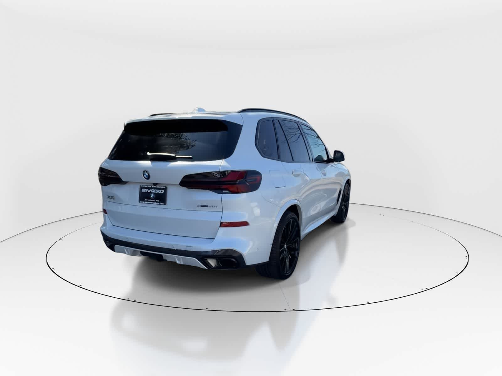 Thumbnail: 2024 BMW X5 - 7