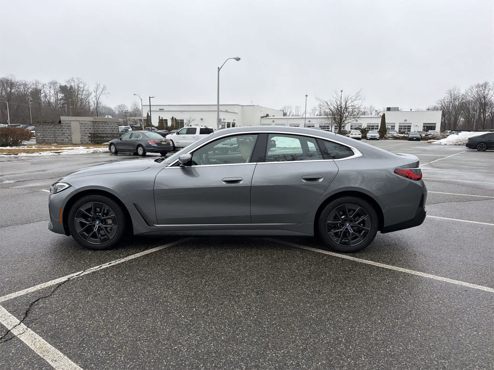 Thumbnail: 2023 BMW i4 - 11