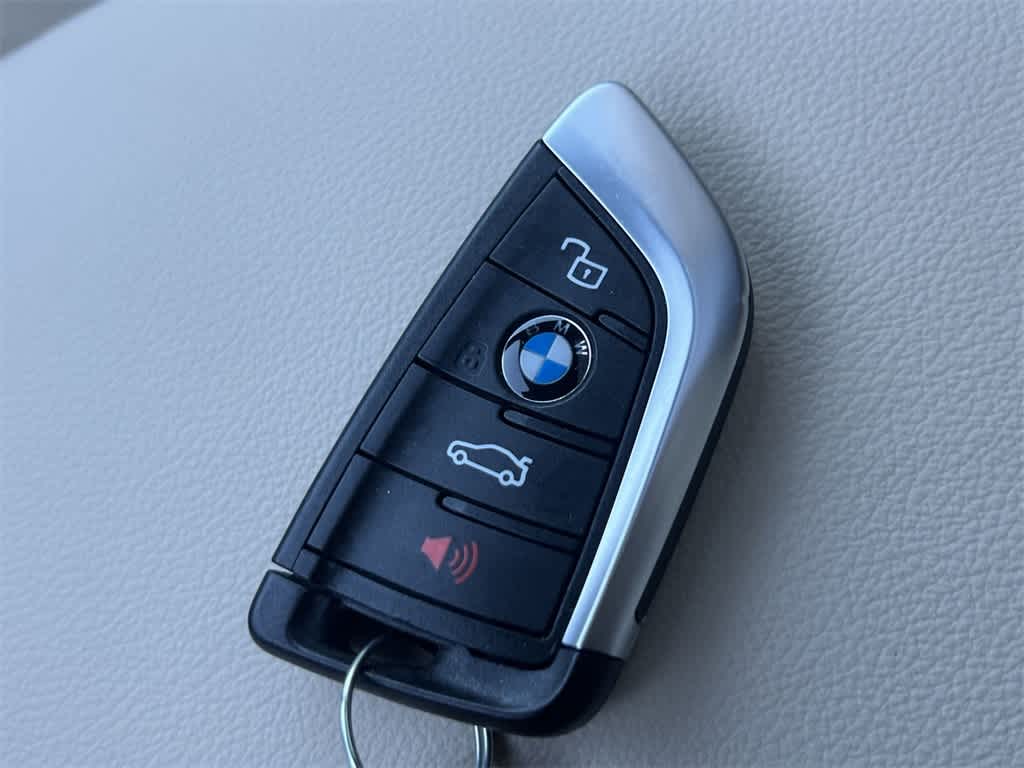 Thumbnail: 2023 BMW X4 - 28